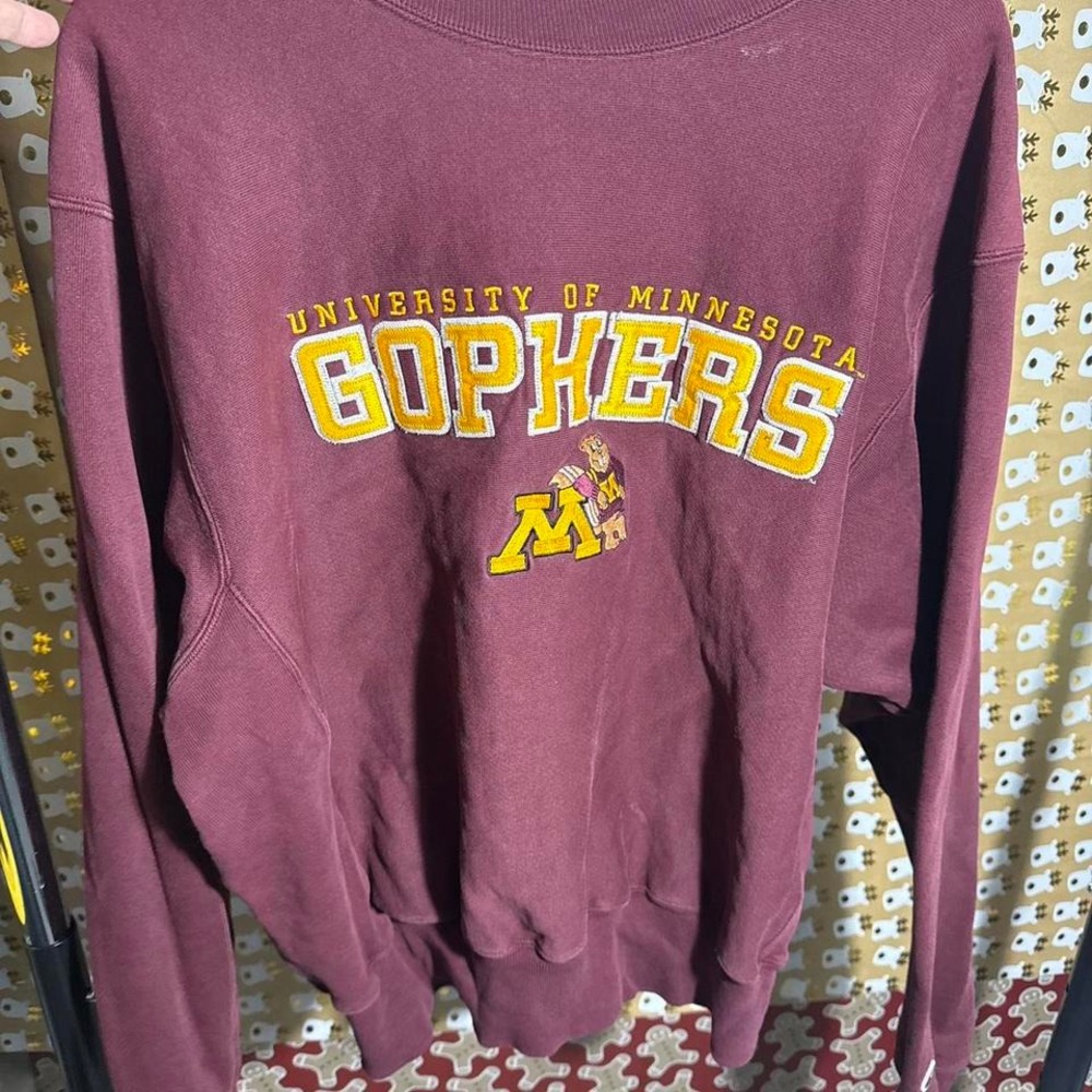 'Burgundy‎ and yellow University of Minnesota Gophers crewneck